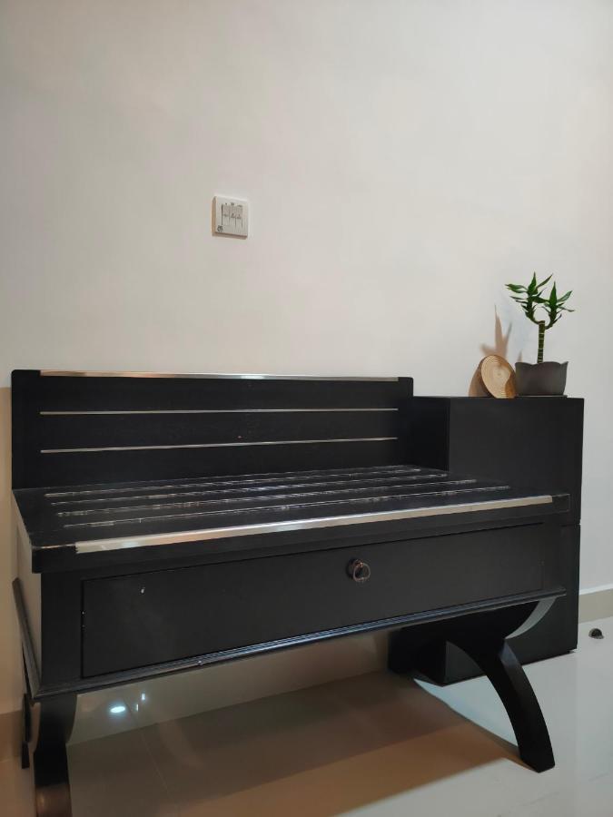 Nl Core Soho Suite Klia Sepang Bagian luar foto